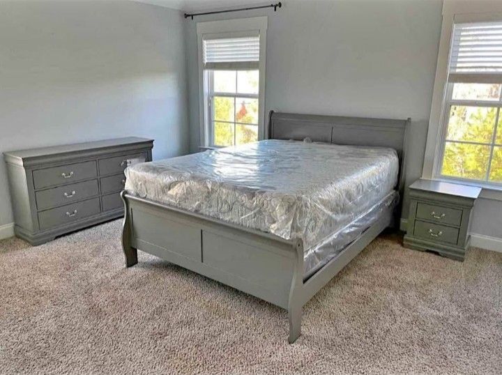 Brand New 4-Piece Grey Sleigh Bedroom Set!! Available in King & Queen!! Same Day Delivery!!!