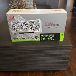 ASUS RTX 5090 OC Astral White