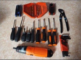 Various Tools - Yes, The 6 Volt Cordless B&D Drill Works