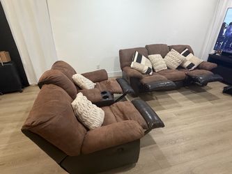 Recliner sofas