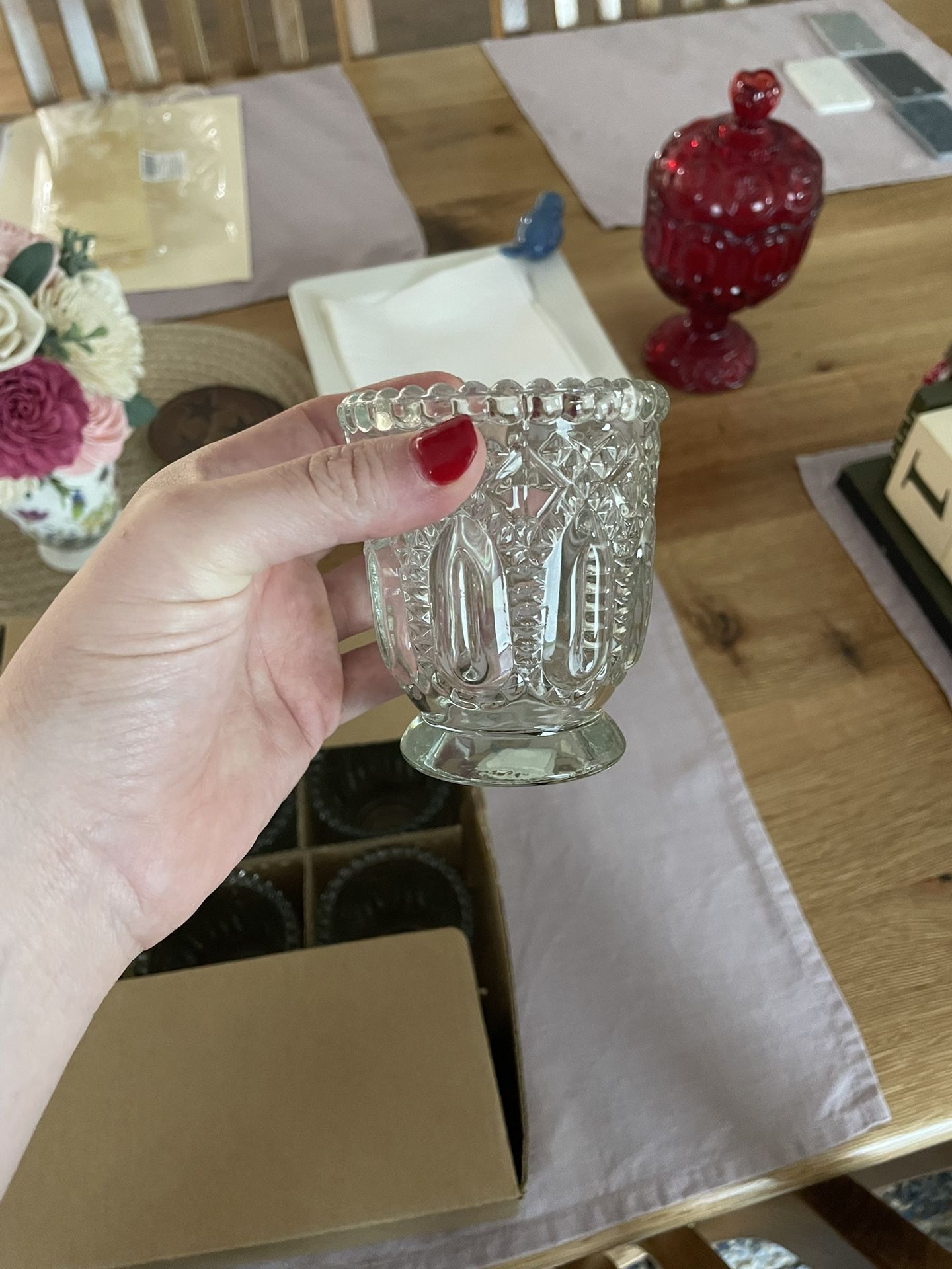 Textured Glass Holder