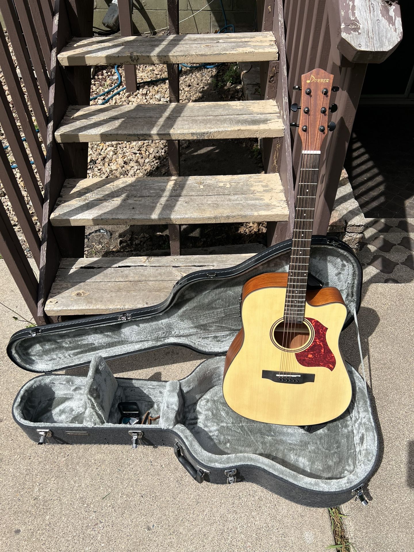 Donner Acoustic Electric Guitar & Hard Case