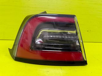 2017 2018 2019 2020 2021 TESLA MODEL 3 LEFT DRIVER TAIL LIGHT OEM