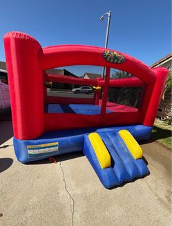 Blast Zone Double Play 14’ Bounce House + Blower – Dual Basketball Hoops