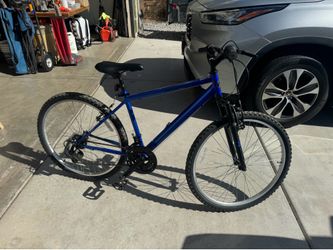 Huffy 26” Rock Creek Mountain Bike Blue,
