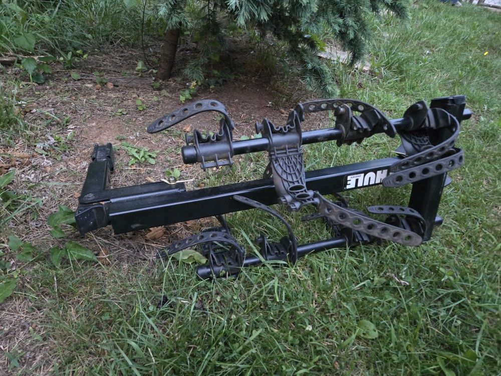 THULE APEX XT SWING 4 BIKE HITCH