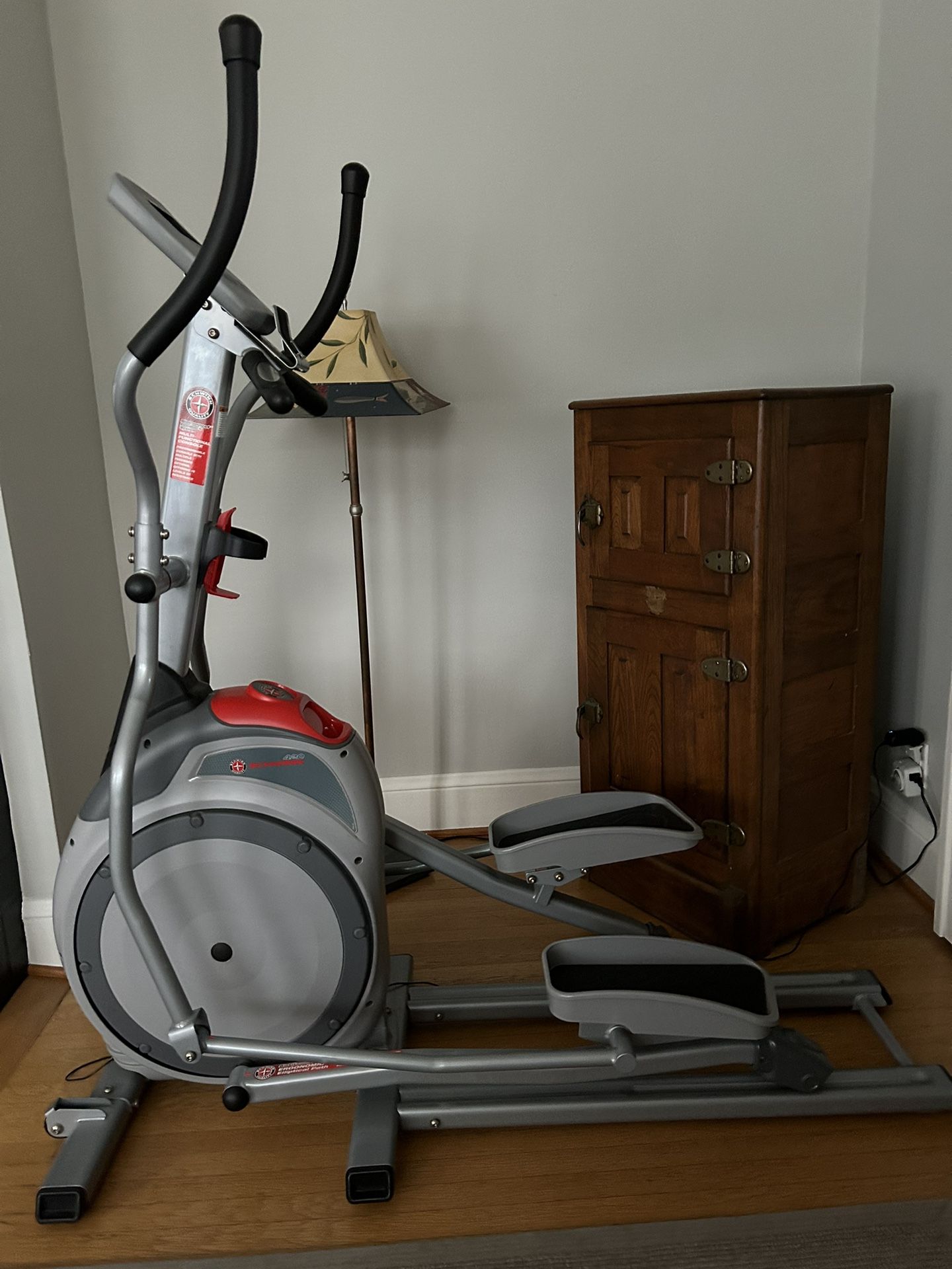 Schwinn Fitness 420 Elliptical Trainer