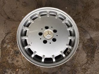 Mercedes 15" alloy wheel