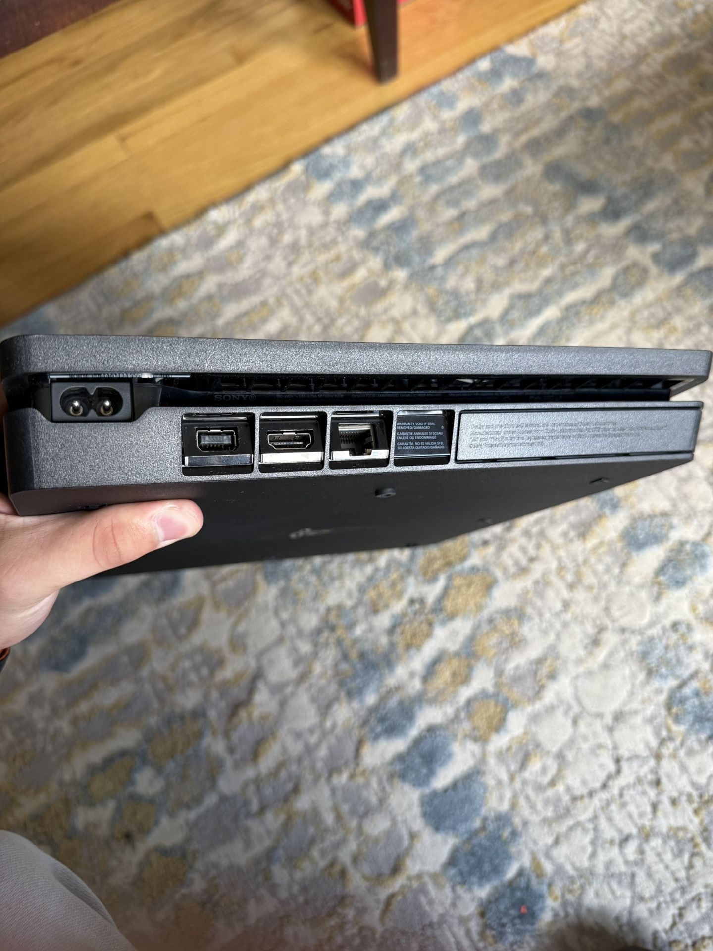 PS4 Slim