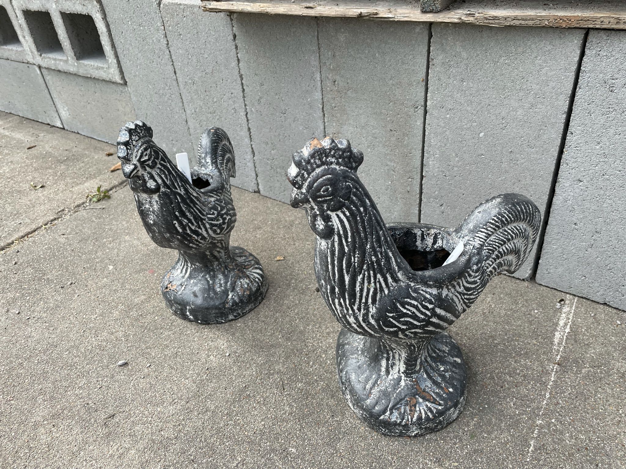 New Handmade Clay Rooster Pots $25.00 for 1 or $40.00 For Both/2 Gallos Macetas De Barro Nuevas $25.00 Por 1 o 2 por $40.00 - Pick Up In Aldine 77060
