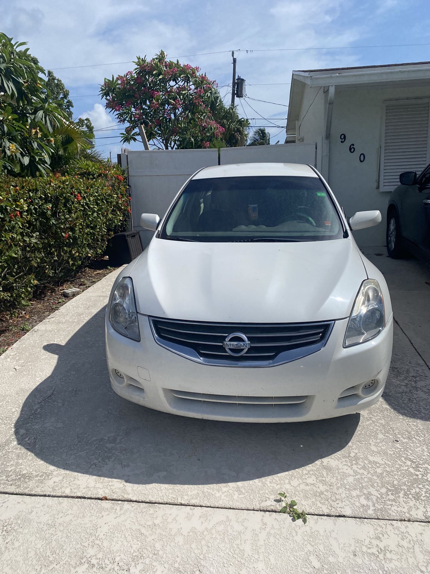 Nissian Altima