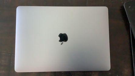 A2337 Mac book air with broken screen