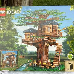NEW  LEGO Tree House