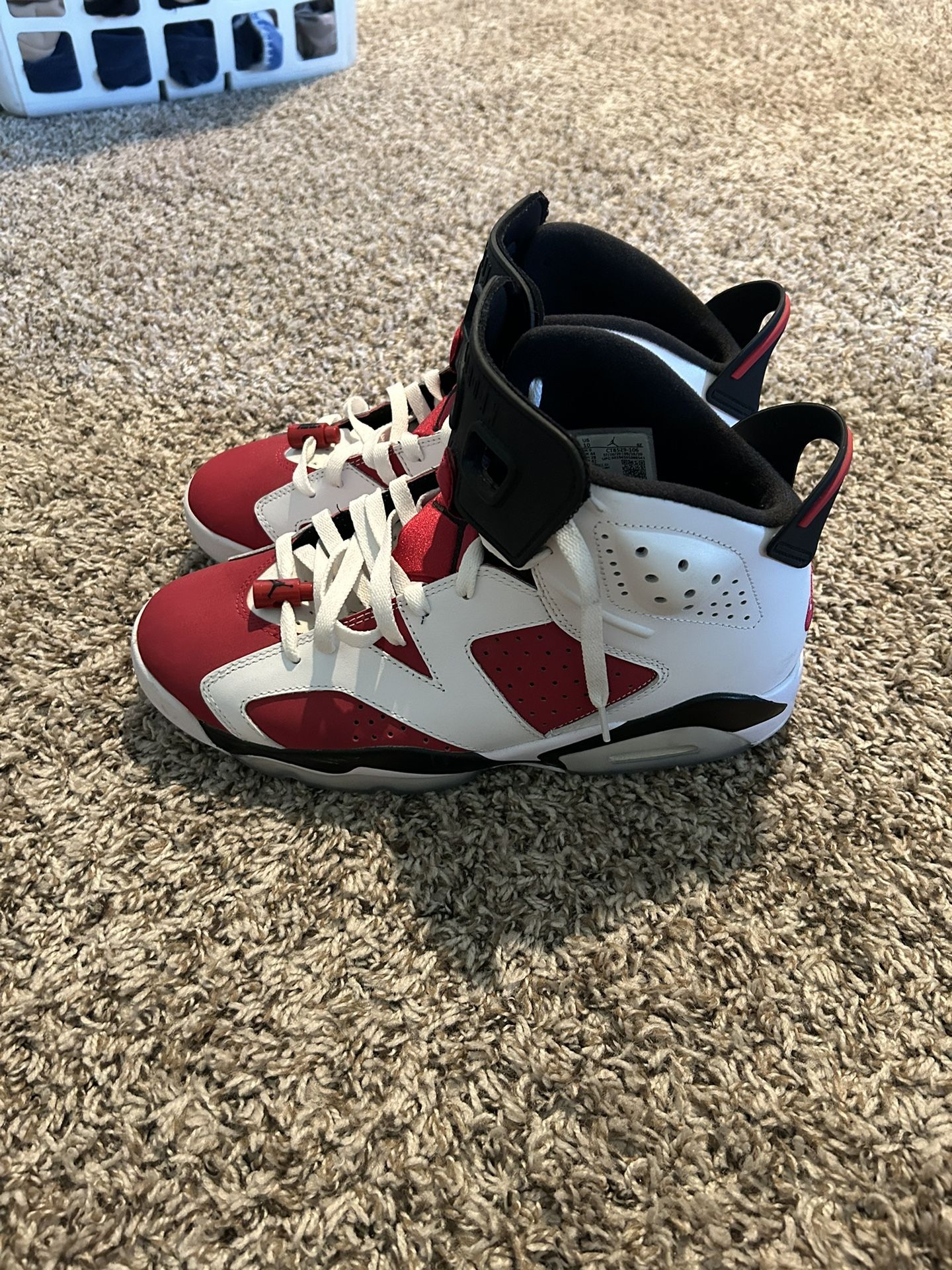 Jordan 6 Carmines