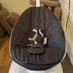 4Moms Mamaroo Swing