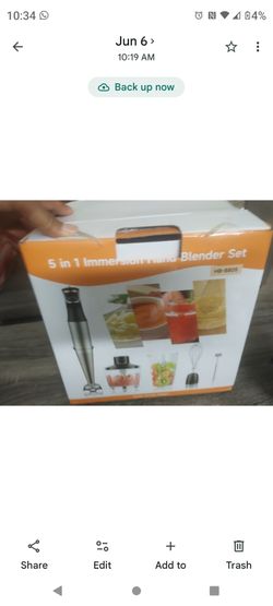 Immersion handheld blender