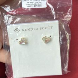Kendra Scott Necklace and Earrings 