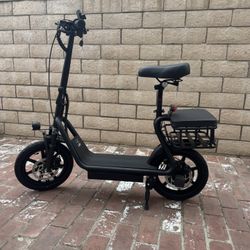 Electric scooter