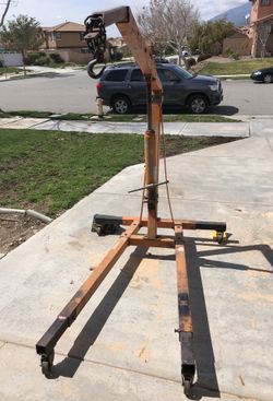 2 Ton engine hoist