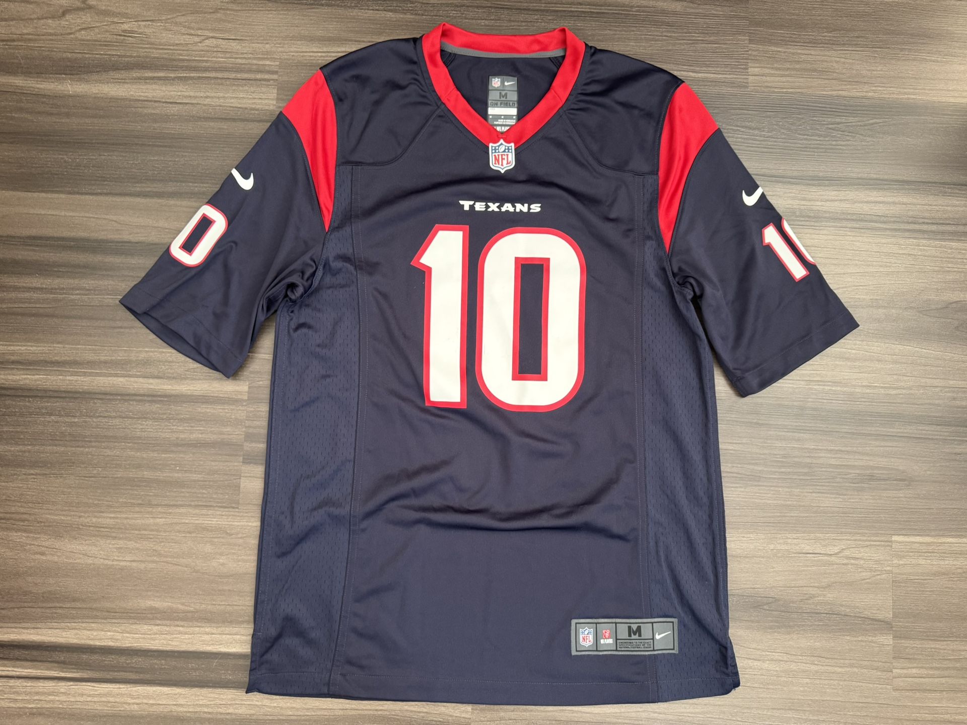 Nike Houston Texans Deandre Hopkins #10 Nike On Field Football Jersey Men’s M 100% authentic. Good condition, lightly worn. The Nike Houston Texans
