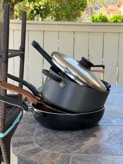Black Nonstick Cookware Set with Lid