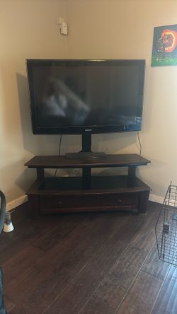 TV Stand 