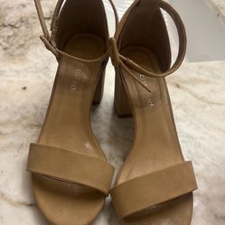 tan heels size 6