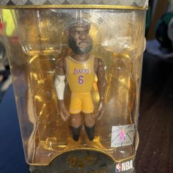 LeBron James - 5” Premium Vinyl Figure