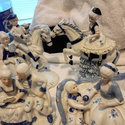 Beautiful 1700 Era Figurines 