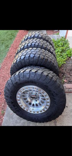 KMC IMS on 315/70/17 tires -10 offset 6x139.7