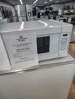 $154 GE 1.1 Cu Ft counter top microwave