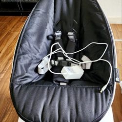 4 moms mamaroo
