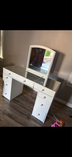 Vanity LED
