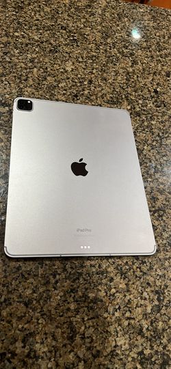 Apple iPad Pro M2 WiFi plus cellualr like new