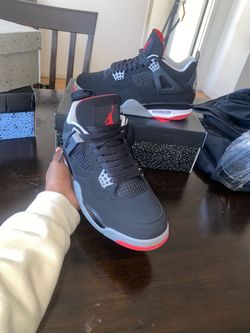 Air Jordan 4 Retro Bred Sneakers SIZE 10 men