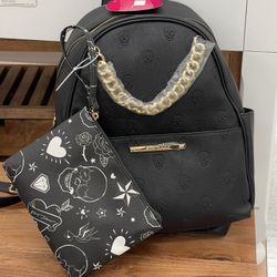  NEW Betsey Johnson SKULL backpack