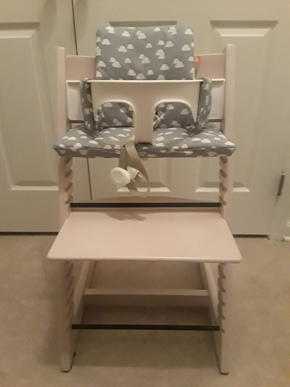 Stokke trip trap with accessories