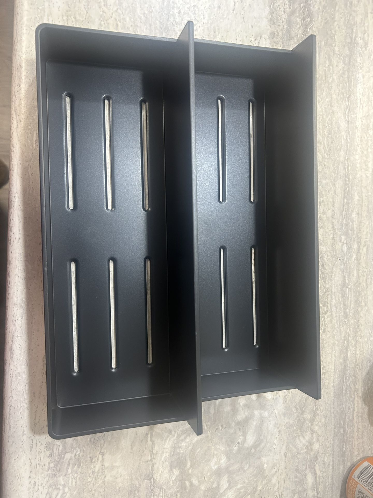 2 magnetic spice racks