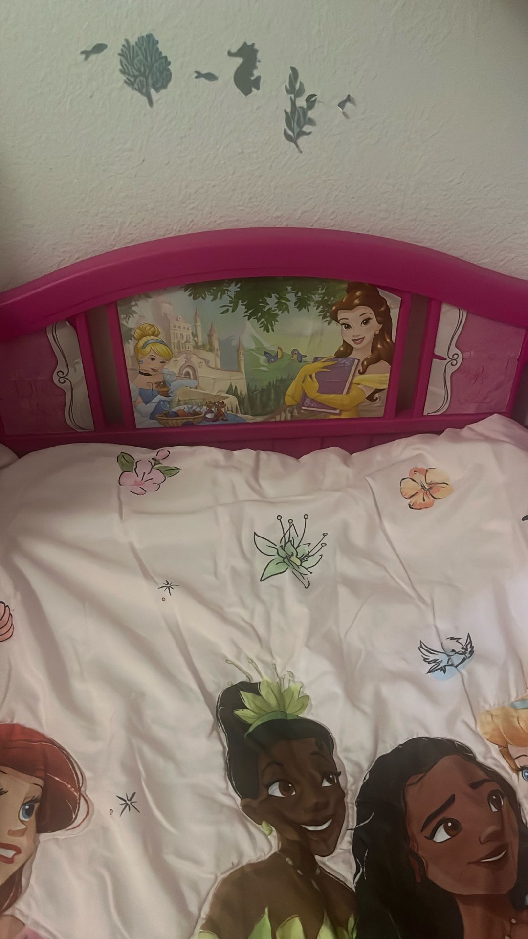Disney Princess toddler Bed