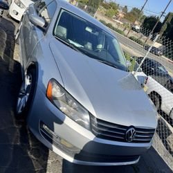 2014 Volkswagen Passat 