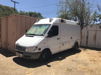 2002 FREIGHTLINER MERCEDES SPRINTER
