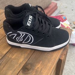 Heelys Kid Size 5 $35