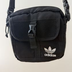 Adidas Small Cross Body 
