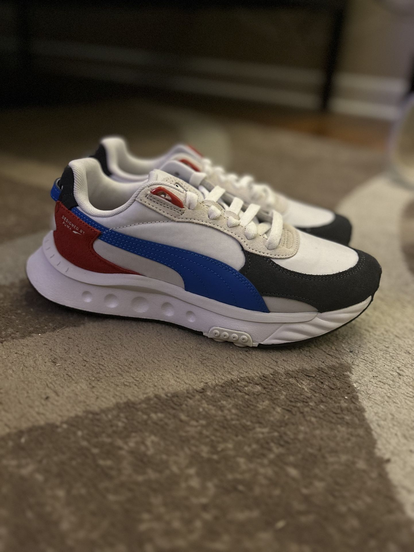 NEW (Size 6) Puma Rider 