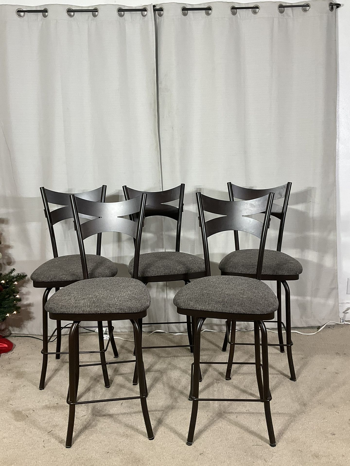 Bar Stools / Metal Swivel Stools 5 Available $25 Each / Sillas Altas De Metal Giratorias