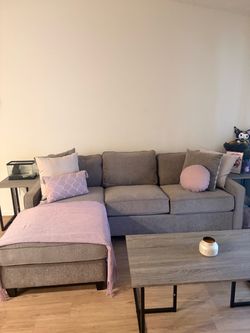 couch (Grey)