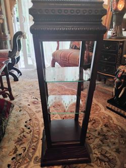 Pedestal 2 glass shelf