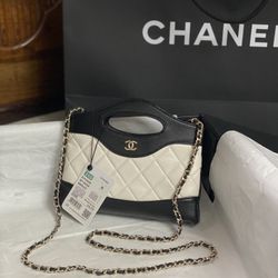 Classic retro style shoulder bag