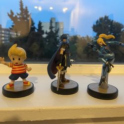 Smash Bros Amiibos