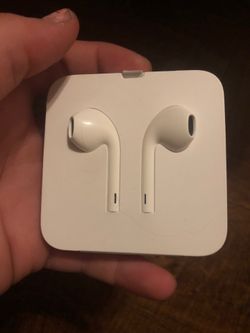 Earbuds